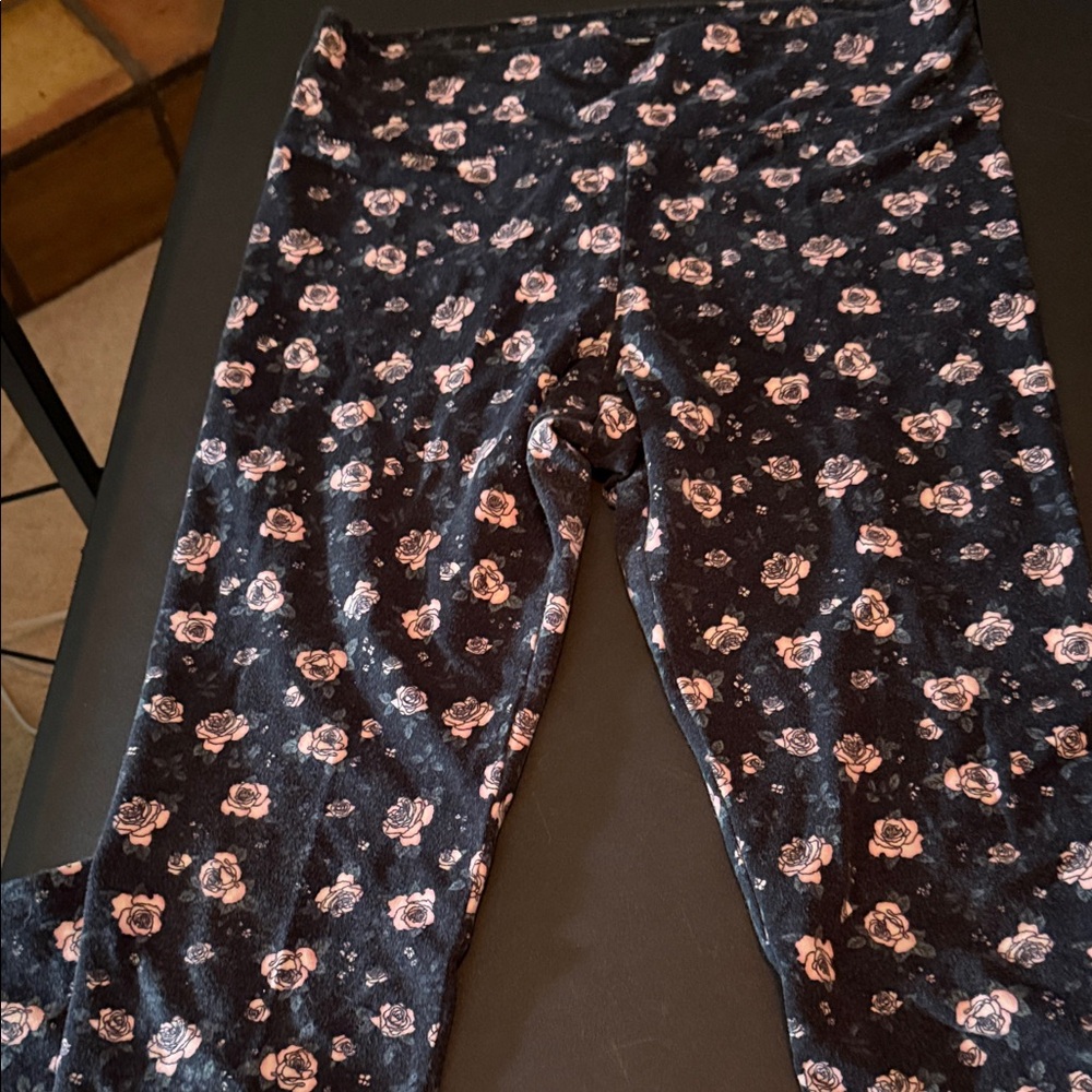 Wildflowers Dark Floral Leggings